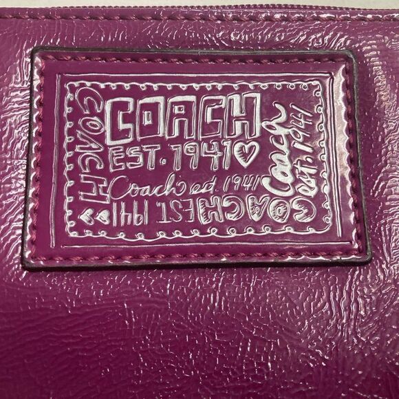 COACH Magneta Patent Leather Wristlet Purple/Pink 4X6 - Picture 3 of 10